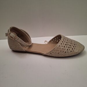 Daisy Fuentes Sparkling Cream Dress Shoes